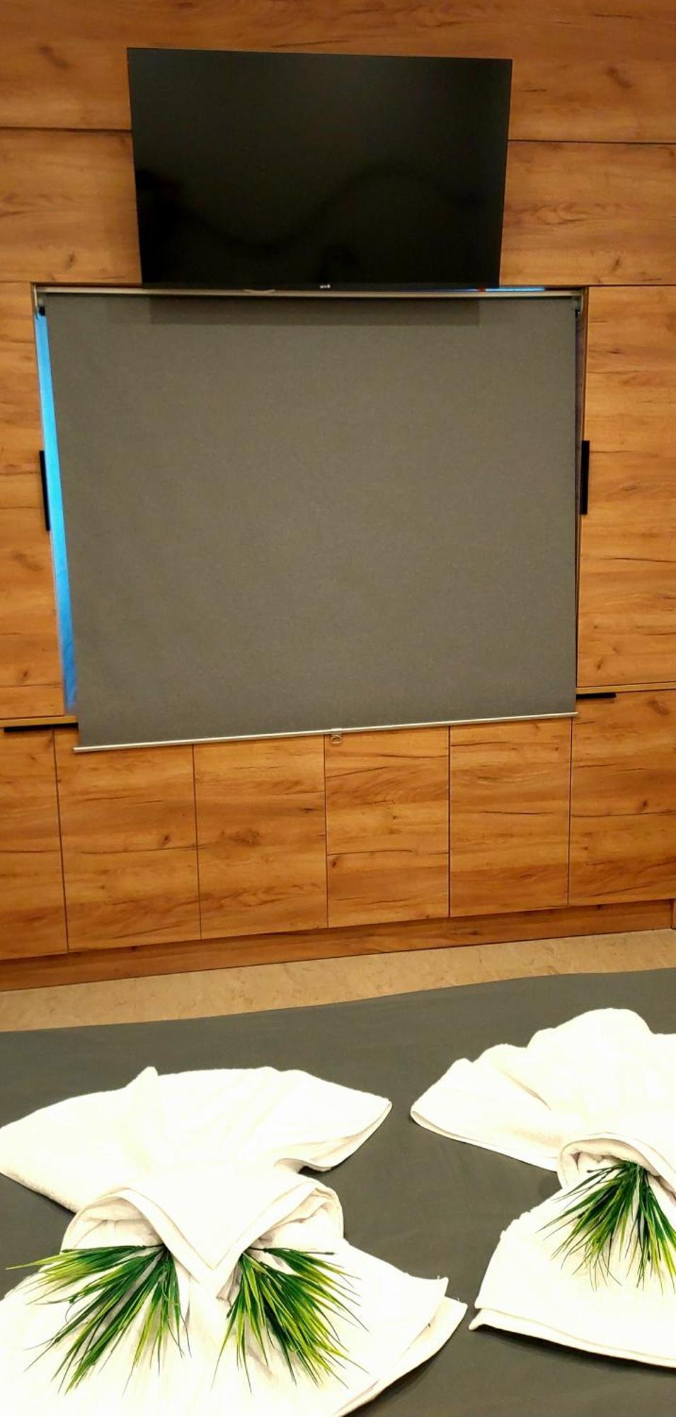 Sky View Suite סרס מראה חיצוני תמונה