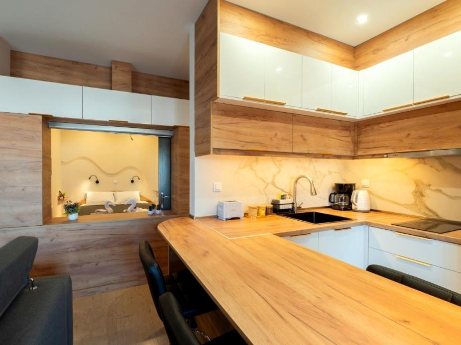 Sky View Suite סרס מראה חיצוני תמונה